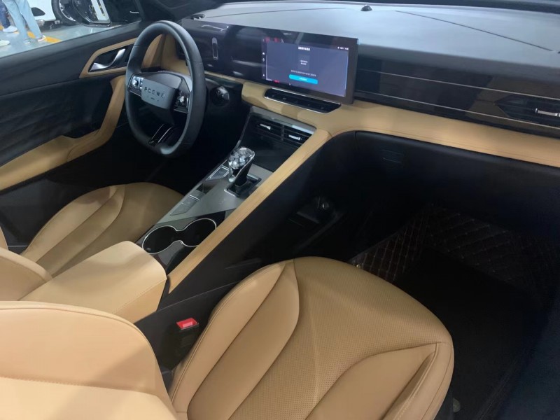 成都23年荣威RX5新能源9