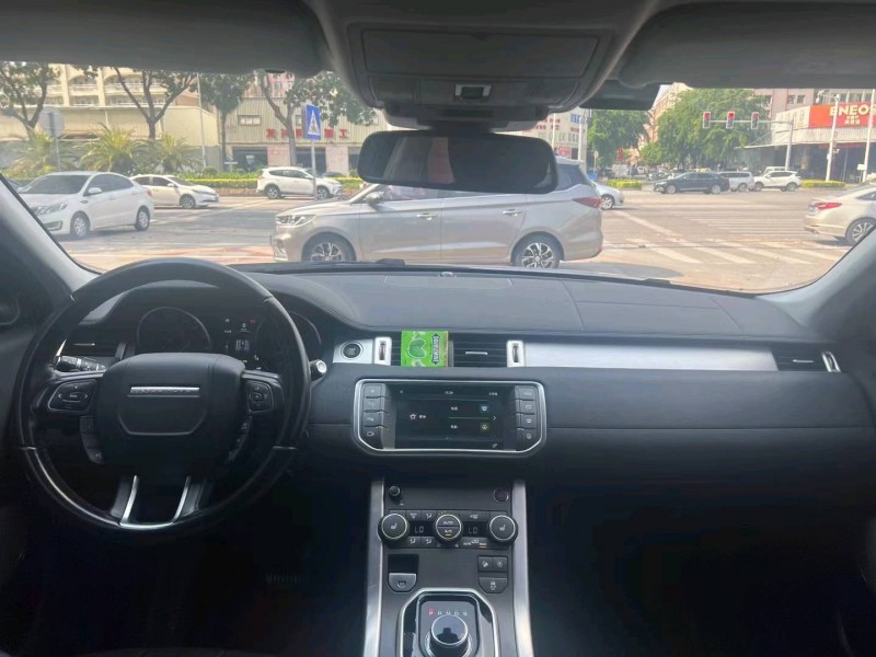 东莞18年路虎揽胜极光(进口)6