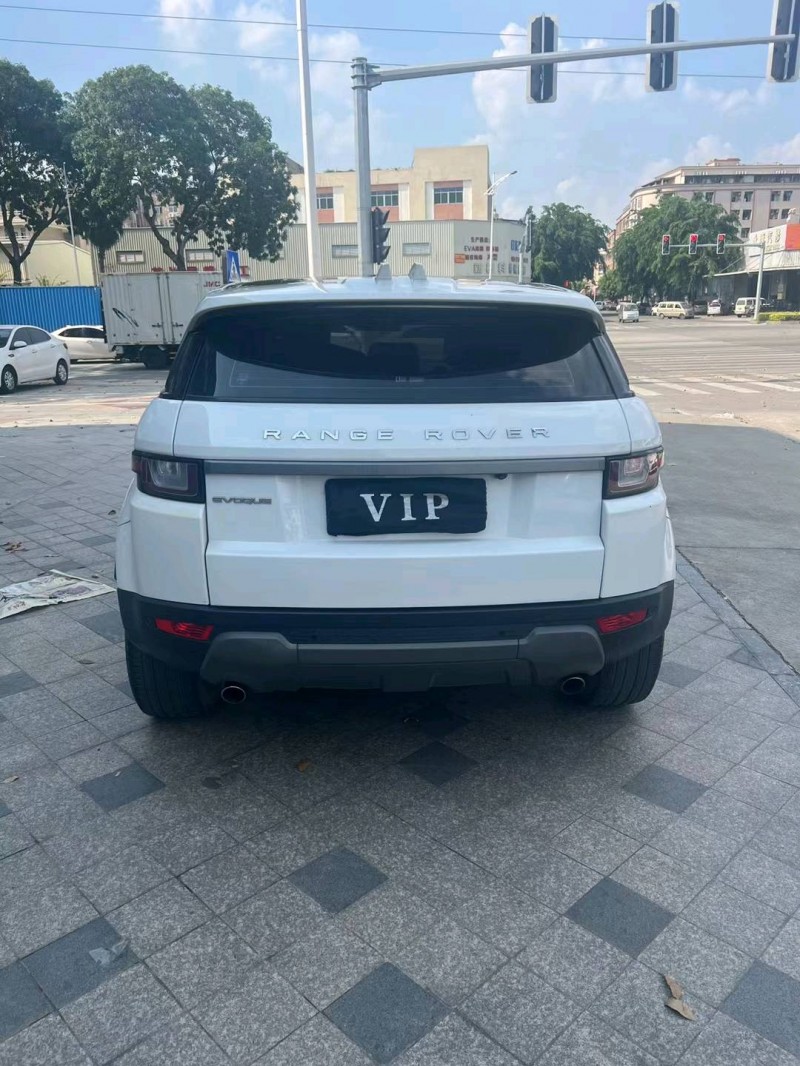 东莞18年路虎揽胜极光(进口)9