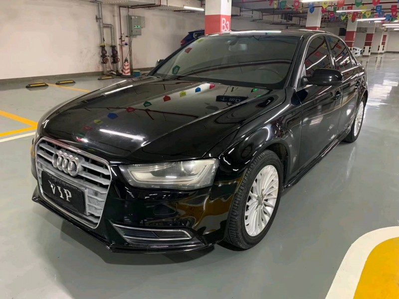 成都15年奥迪A4L3