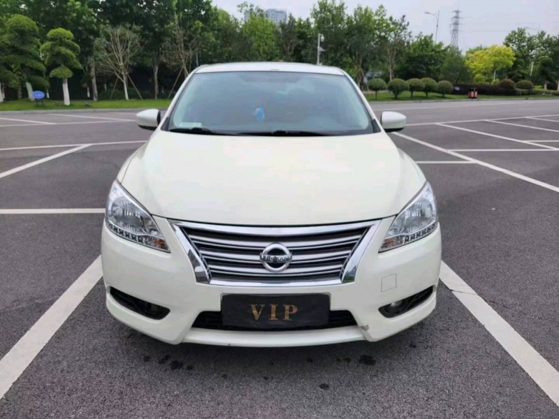 潍坊16年日产轩逸1