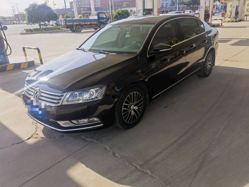 保定14年大众迈腾2