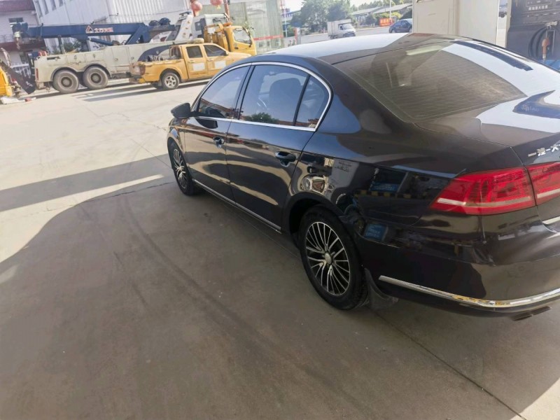 保定14年大众迈腾3