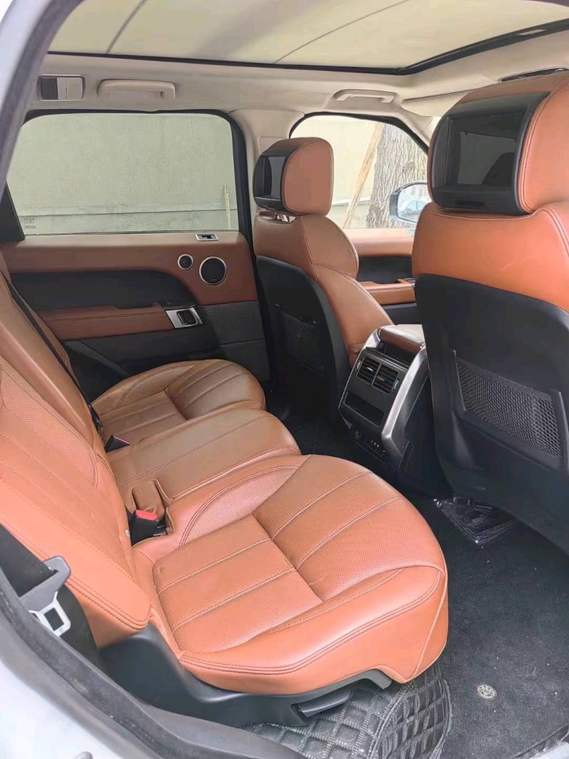 济南14年路虎揽胜运动5