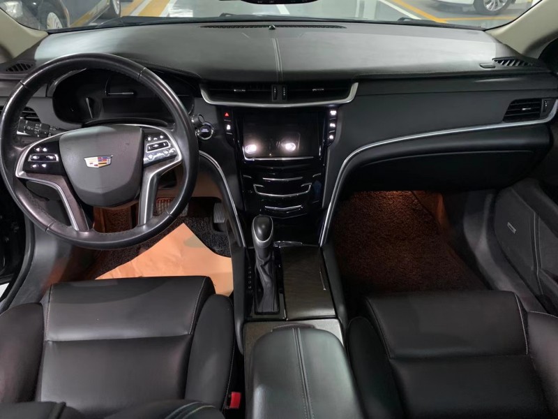 成都18年凯迪拉克XTS7