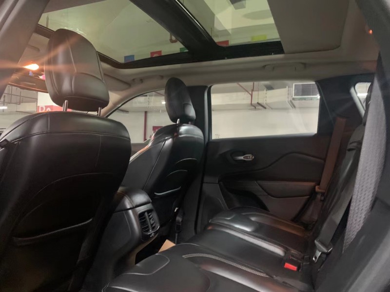 成都16年Jeep自由光8