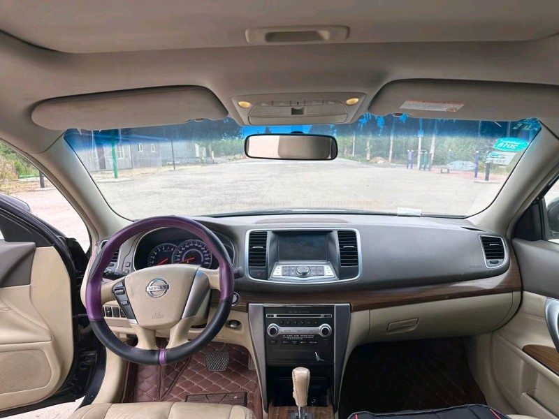 济宁12年日产天籁6