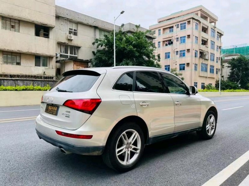 东莞16年奥迪Q57