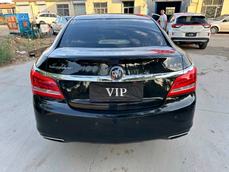 潍坊14年别克君越5