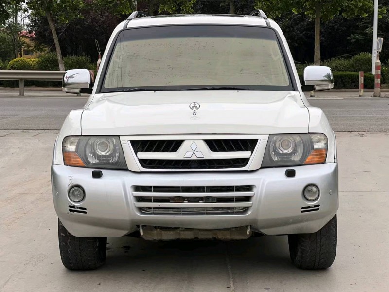 潍坊08年三菱帕杰罗1