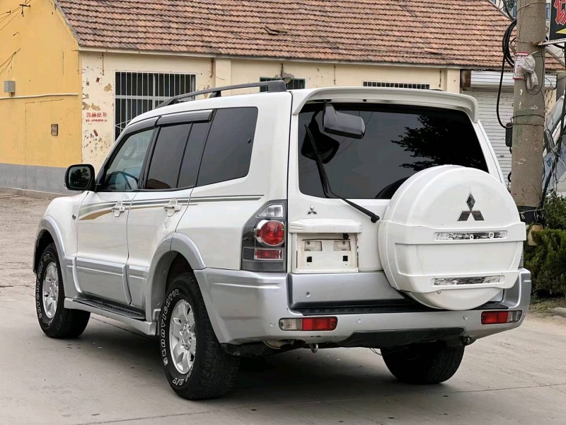 潍坊08年三菱帕杰罗4