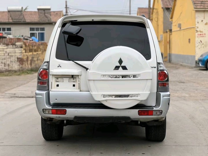 潍坊08年三菱帕杰罗5