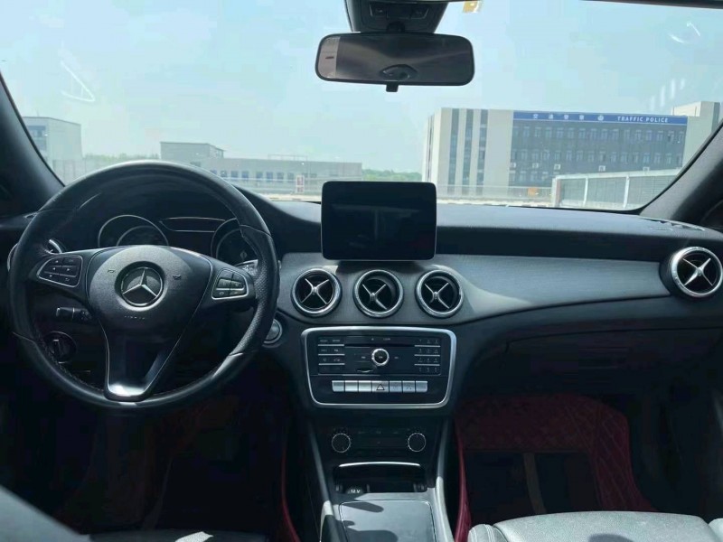 嘉兴17年奔驰CLA9