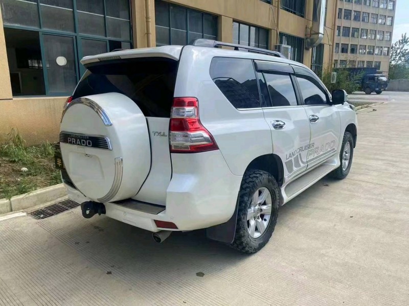 宜昌14年丰田普拉多5