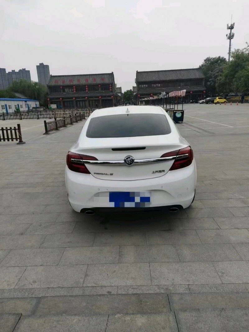 枣庄17年别克君威5