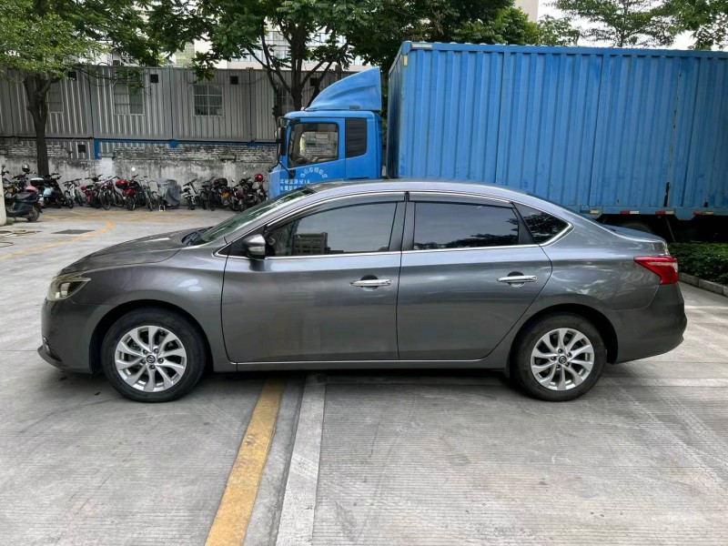 佛山18年日产轩逸4