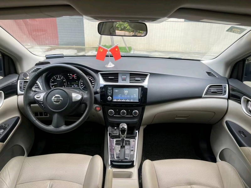 佛山18年日产轩逸7