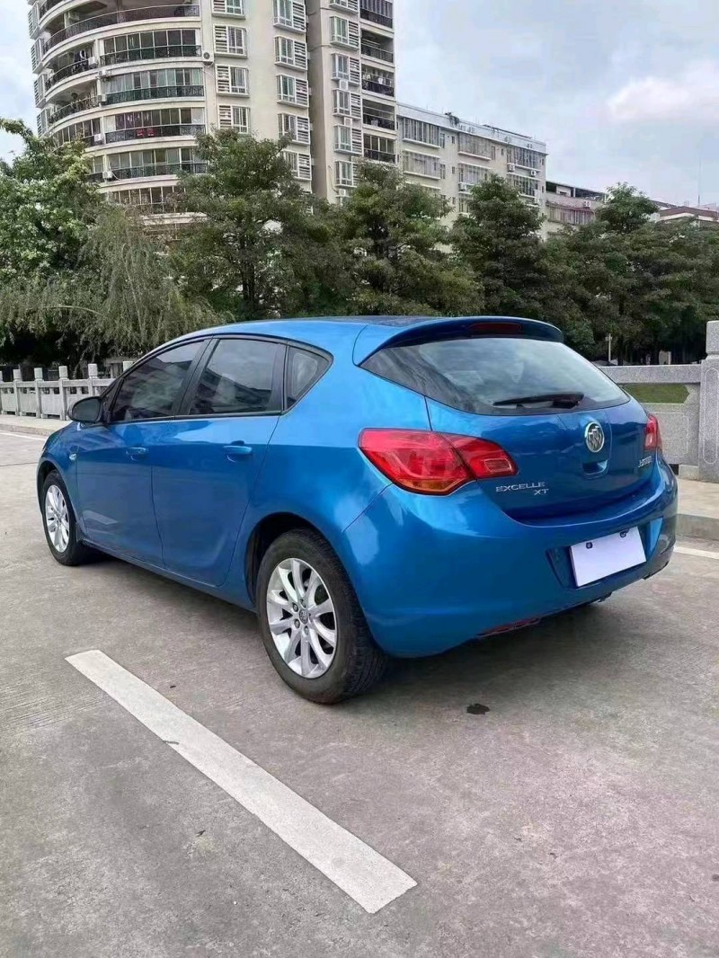 珠海14年别克英朗5