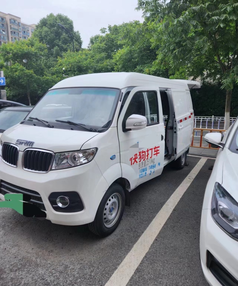 嘉兴23年瑞驰EC35新能源1