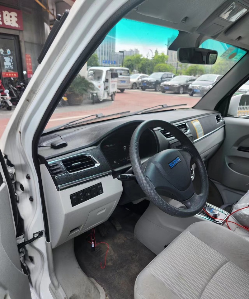 嘉兴23年瑞驰EC35新能源7