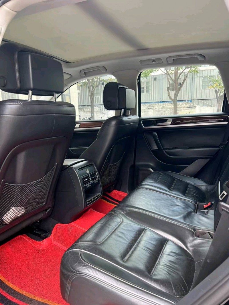 佛山12年大众途锐5