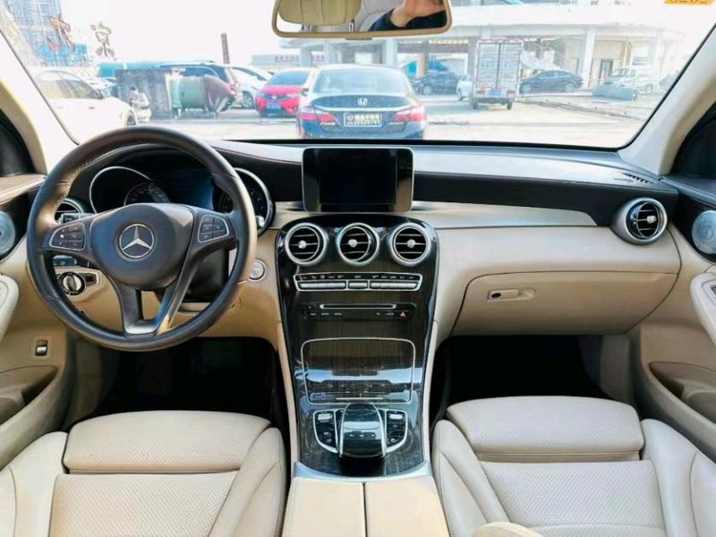 东莞17年奔驰GLC5