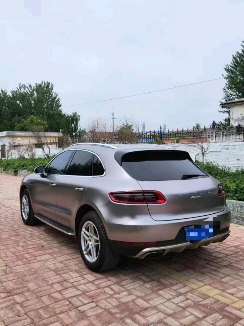 东营15年保时捷Macan8