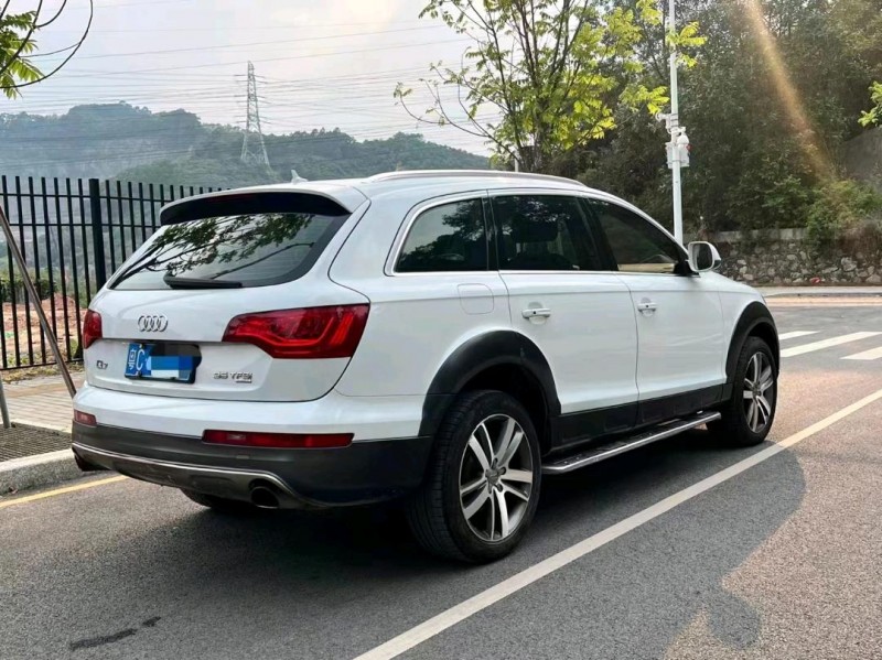 深圳14年奥迪Q77