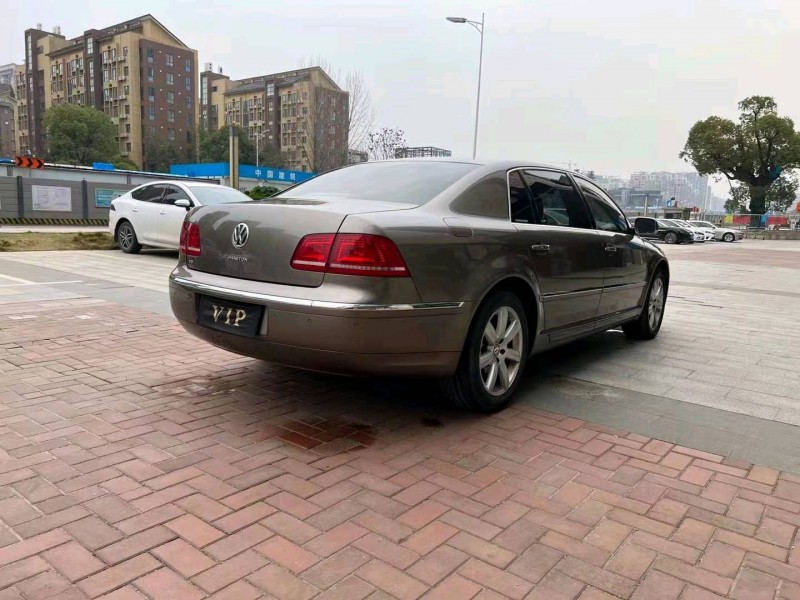 邵阳14年大众辉腾4