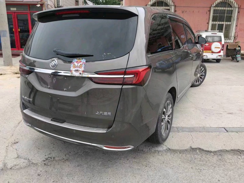 东营21年别克GL83