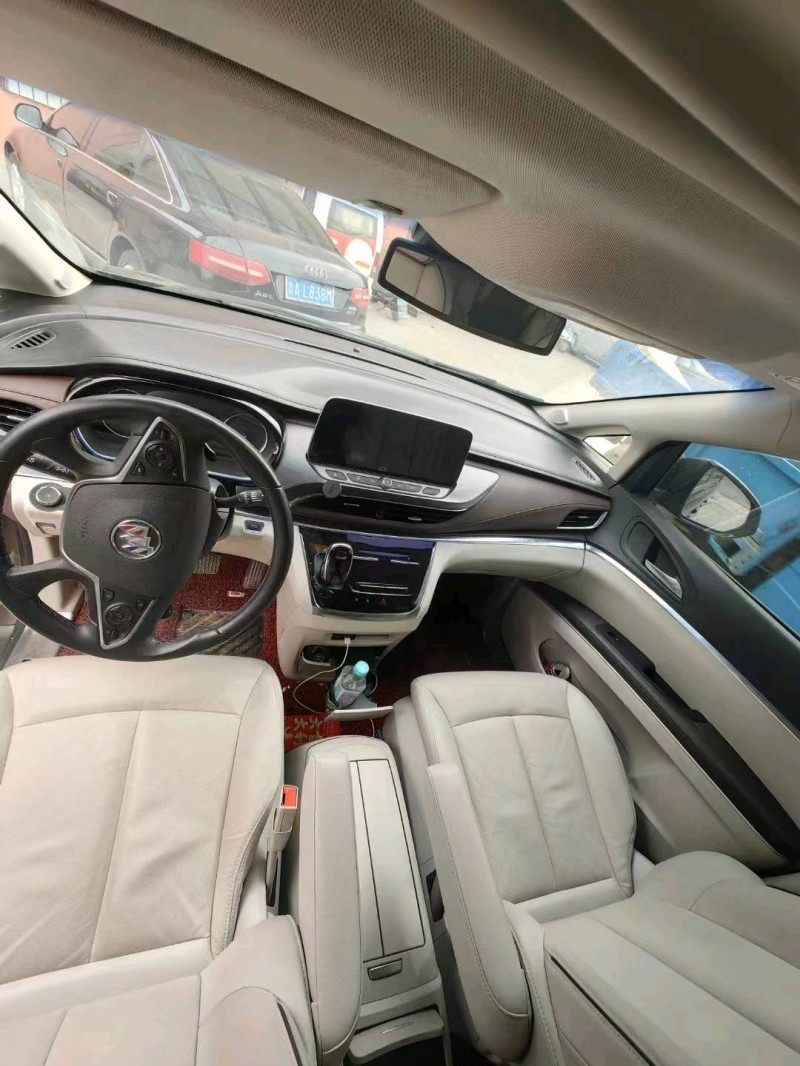 东营21年别克GL84