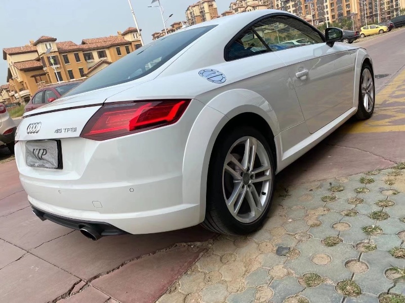济宁16年奥迪TT4