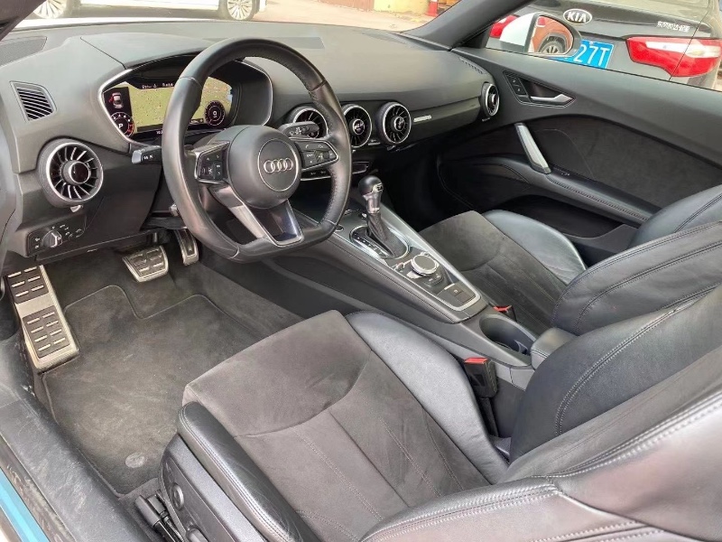 济宁16年奥迪TT6