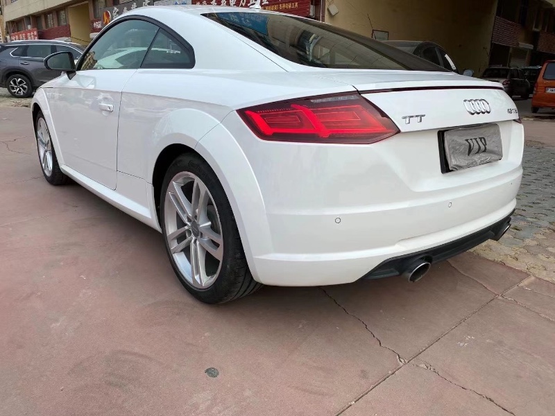 济宁16年奥迪TT5