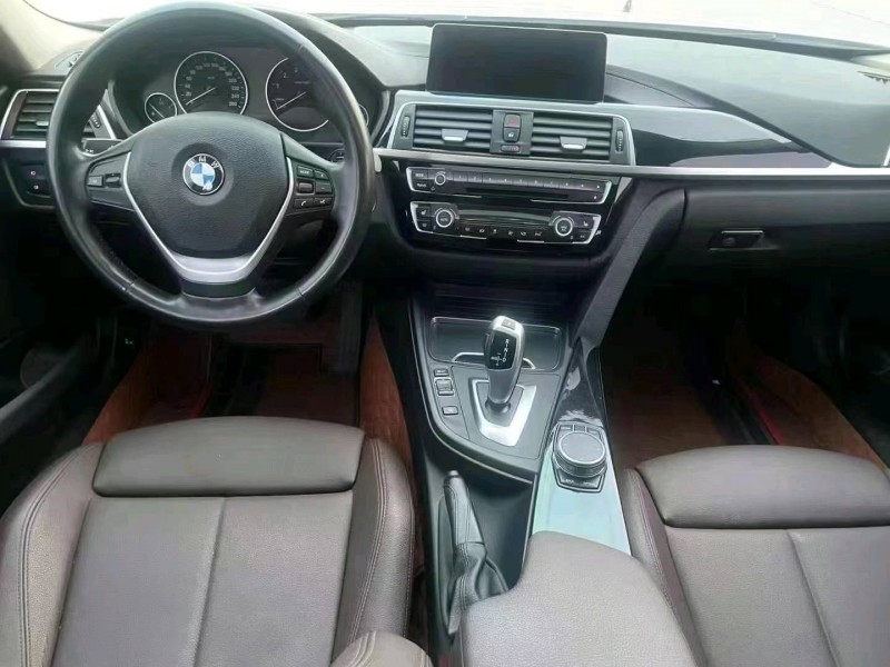 宜昌19年宝马3系8