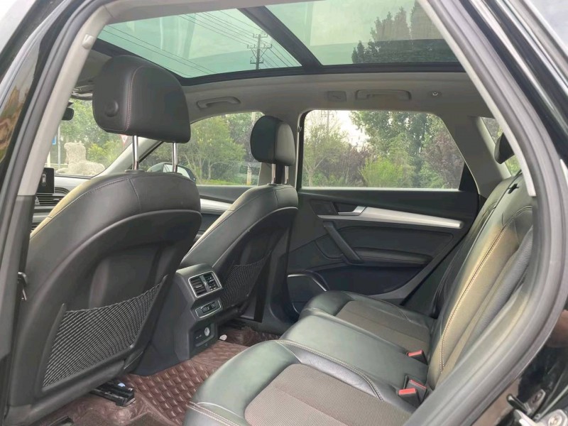 济宁18年奥迪Q55