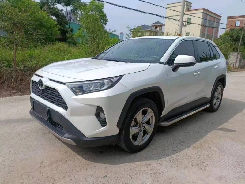 汕头22年丰田RAV48