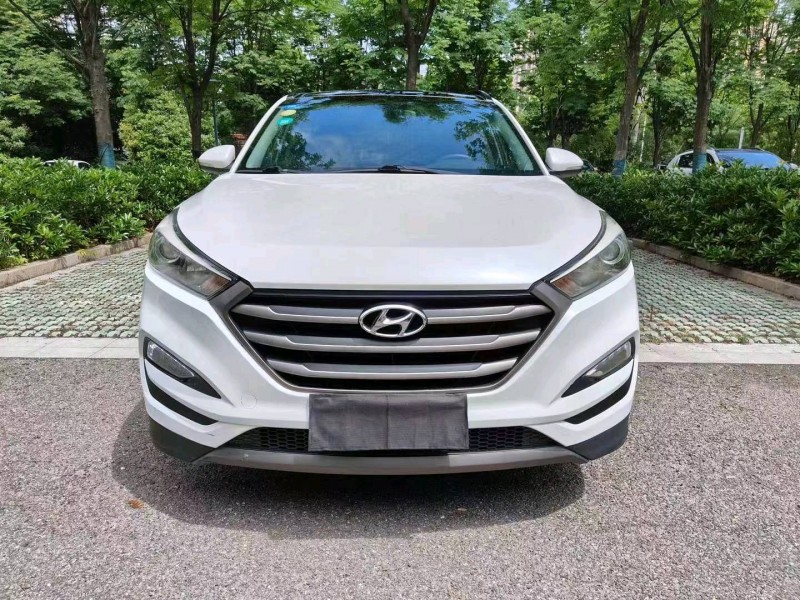 淮南16年现代途胜1