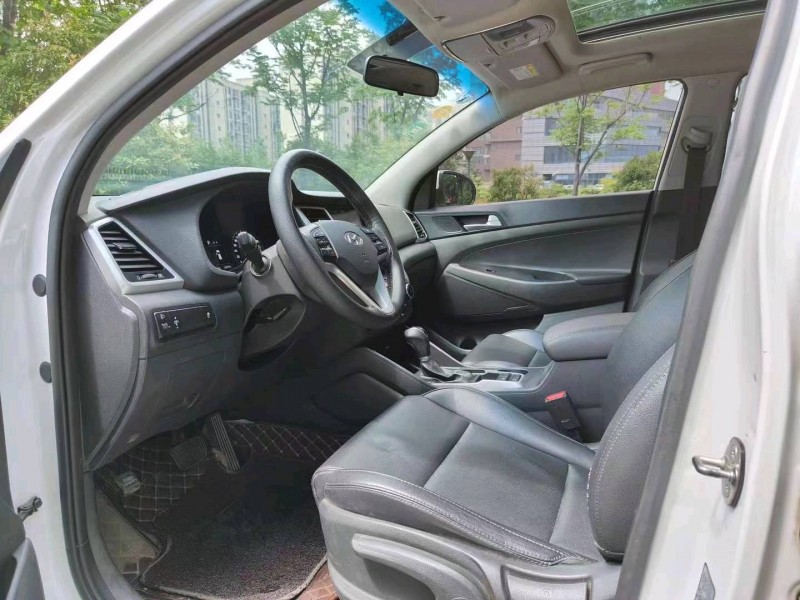 淮南16年现代途胜7