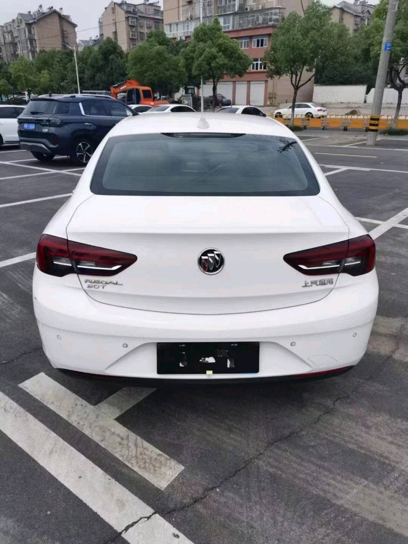 淮南19年别克君威3