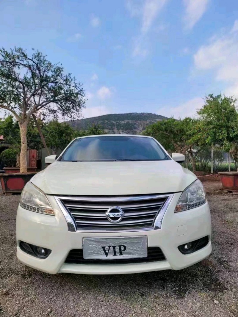 济南15年日产轩逸1