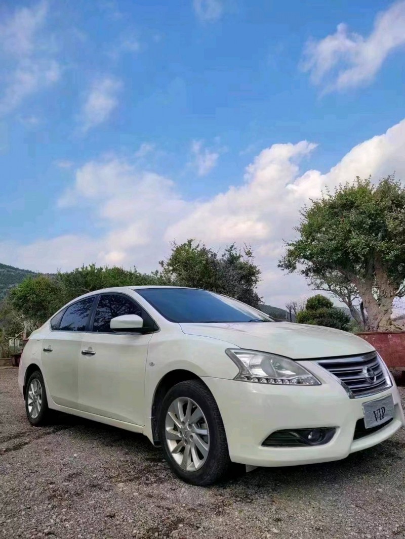 济南15年日产轩逸3