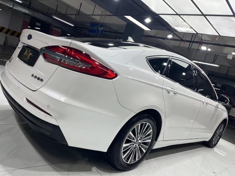 成都20年福特蒙迪欧8