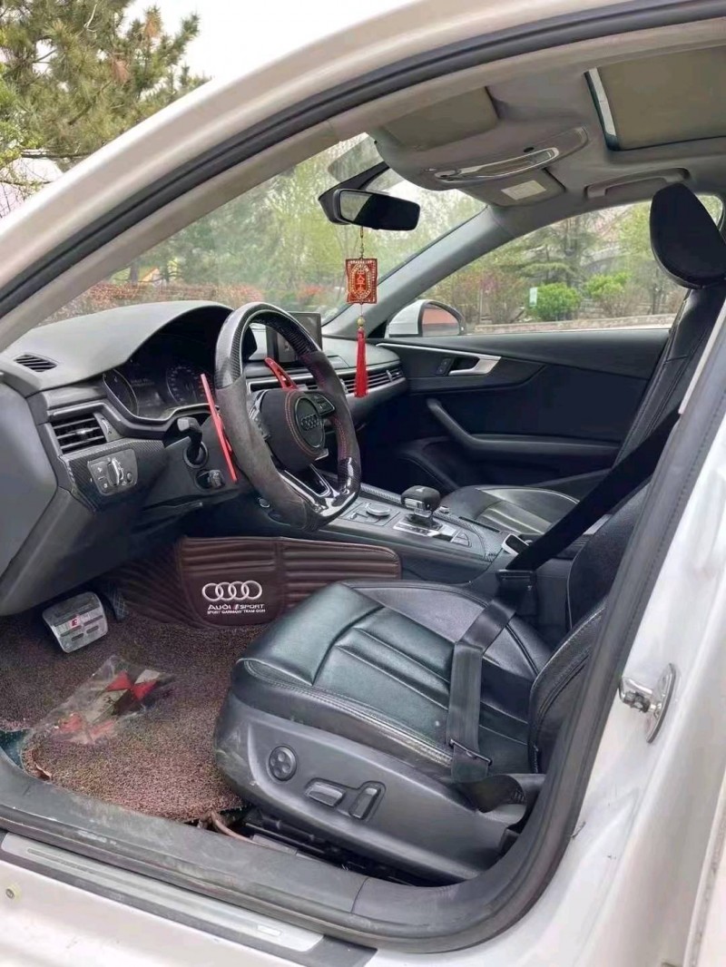 枣庄18年奥迪A4L8