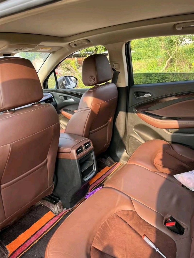 宜昌16年别克昂科威5