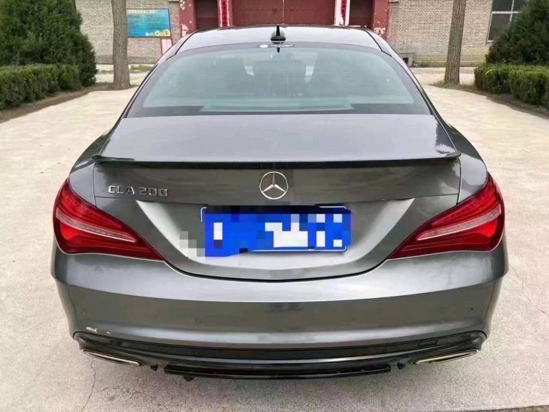 枣庄17年奔驰CLA9