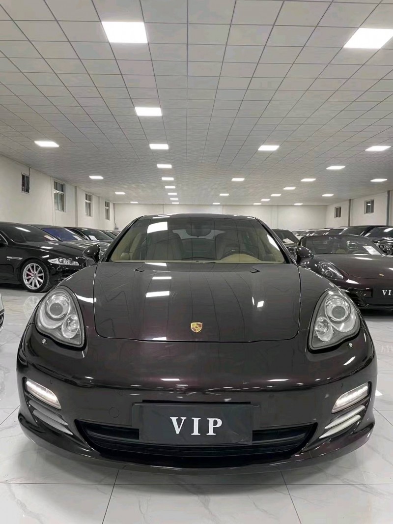 廊坊12年保时捷帕拉梅拉1