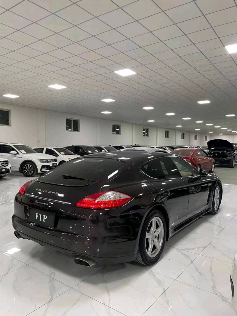 廊坊12年保时捷帕拉梅拉7