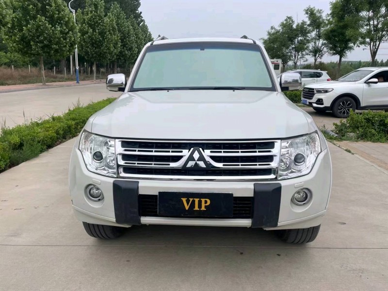 廊坊10年三菱帕杰罗1