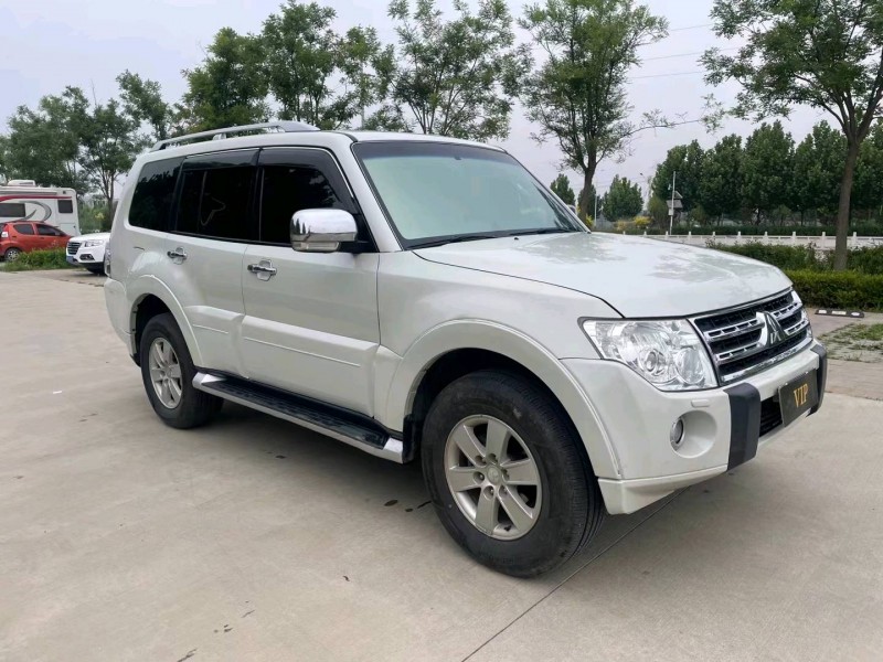 廊坊10年三菱帕杰罗2